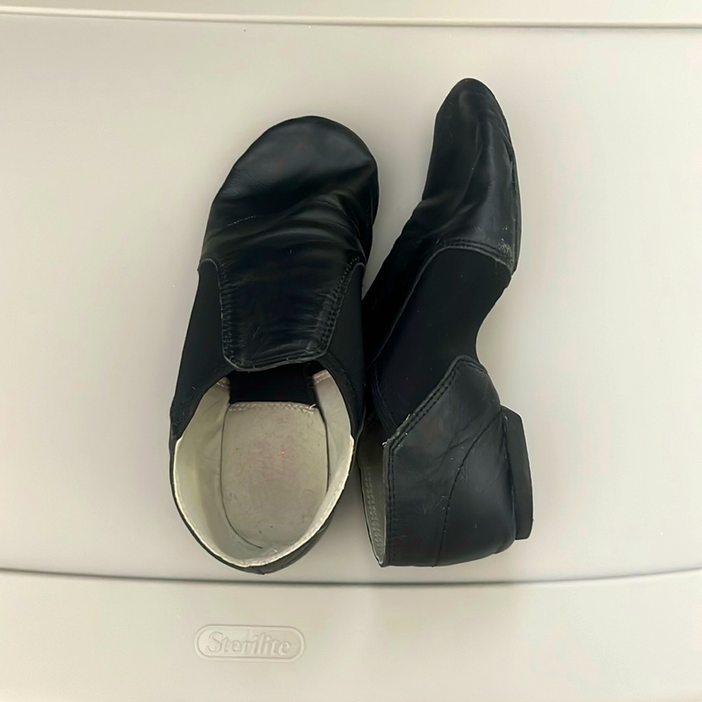 Dance shoes